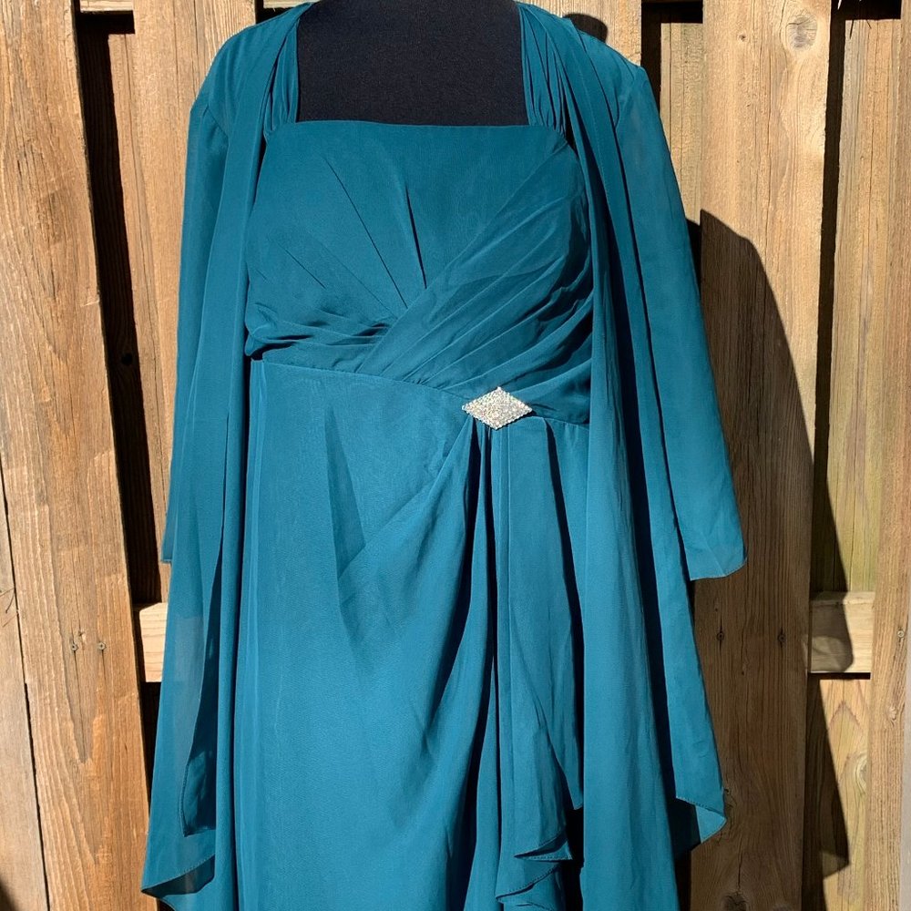 new clothes sizes 14 - 18 and custom jewelry